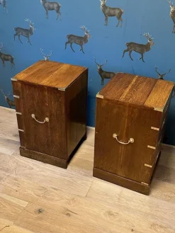Pamono Vintage Oak Bedside Tables, 1920s, Set of 2><noscript><img width=