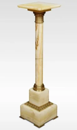 Pamono Vintage Onyx Pedestal><noscript><img width=