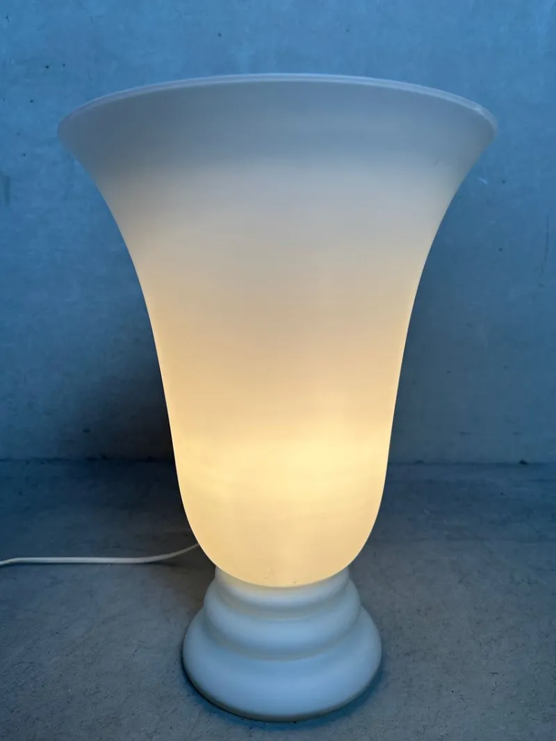 Pamono Vintage Opaline Lamps, 1970s, Set of 2> Table Lamps