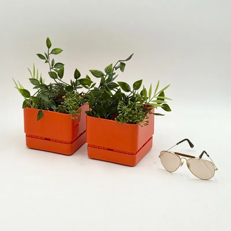 Pamono Vintage Orange Planters by Nena Balsari for Vastill / Reflex, Italy, 1970s, Set of 2> Planters And Jardiniere