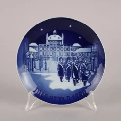 Pamono Vintage Plates in Porcelain from Royal Copenhagen, Set of 12><noscript><img width=