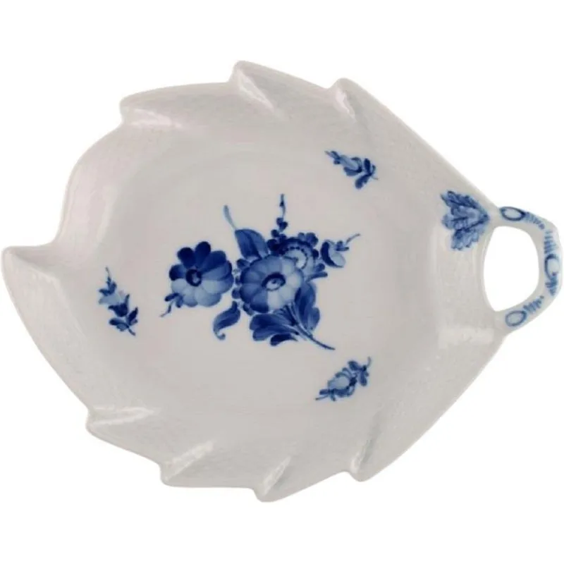Online Pamono Vintage Porcelain Blue Flower Braided Leaf Shaped Dish Model Number 10/8002 from Royal Copenhagen