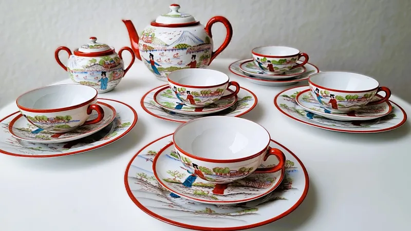 Pamono Vintage Porcelain Fudschijama Geisha Tea Service, Japan, 1960s, Set of 17> Coffee & Tea Service