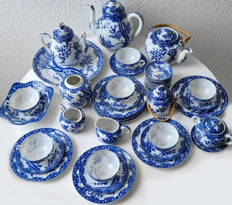 Online Pamono Vintage Porcelain Tea Service, 1950s, Set of 44