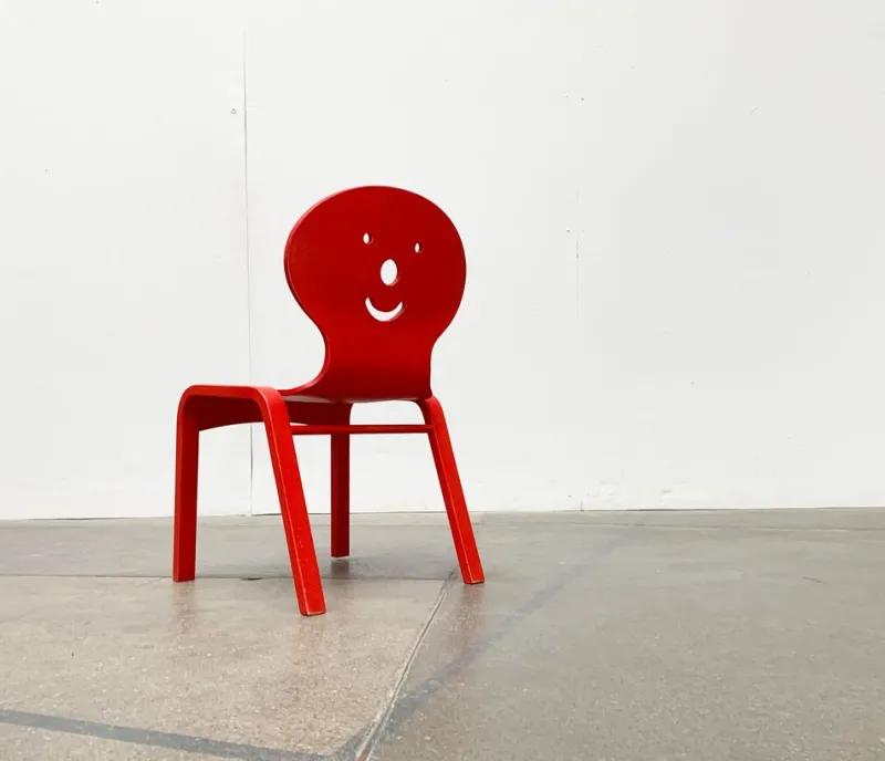Pamono Vintage Postmodern Wooden Children Clown Face Chair, 1990s> Children's Chairs