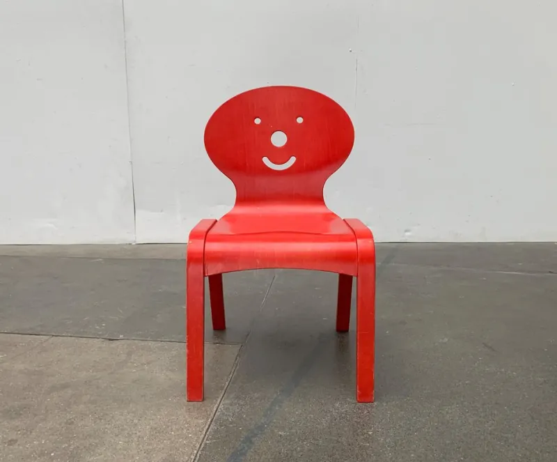 Pamono Vintage Postmodern Wooden Children Clown Face Chair, 1990s> Children's Chairs