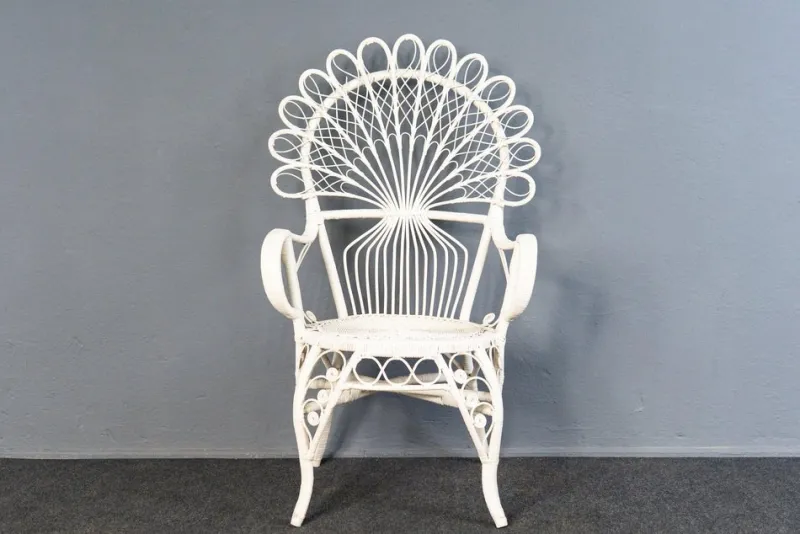 Pamono Vintage Rattan Peacock Armchair> Garden Seating
