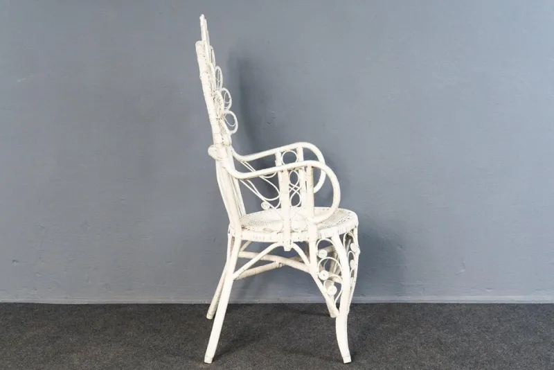 Pamono Vintage Rattan Peacock Armchair> Garden Seating