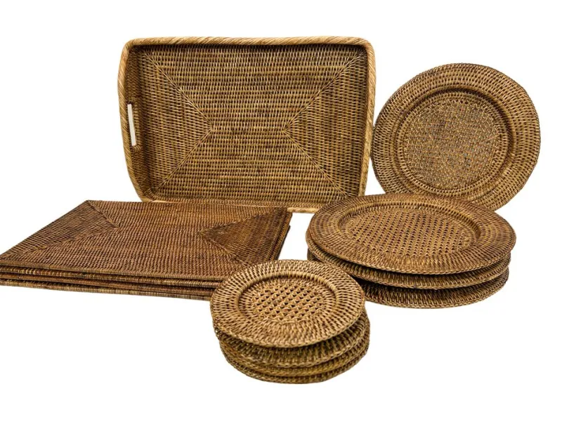 Pamono Vintage Rattan Plates, Serving Tray and Placemats, 1970s, Set of 13> Dinnerware Accessories