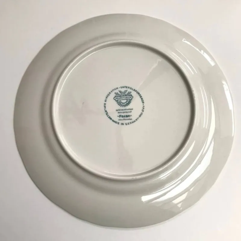 Pamono Vintage Red Fasan Porcelain Plate from Villeroy & Boch, 1970s> Dinner Plates & Bowls