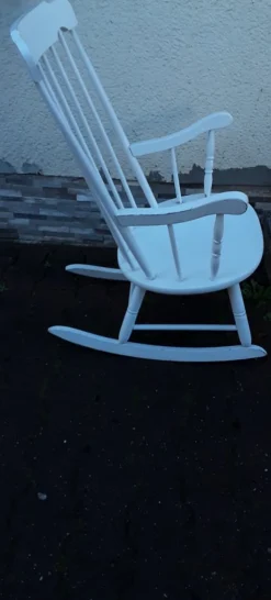 Hot Pamono Vintage Rocking Chair in White-Painted Beech, 1970s