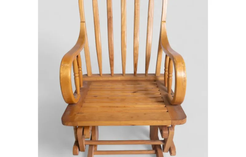 Pamono Vintage Rocking Chair in Wood with Smooth Motion and Design> Rocking Chairs