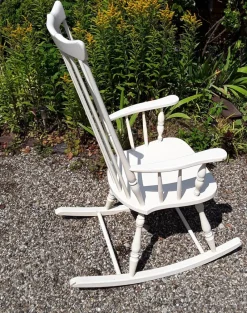 Pamono Vintage Rocking Chair with High Back in White Painted Beech, 1970s><noscript><img width=