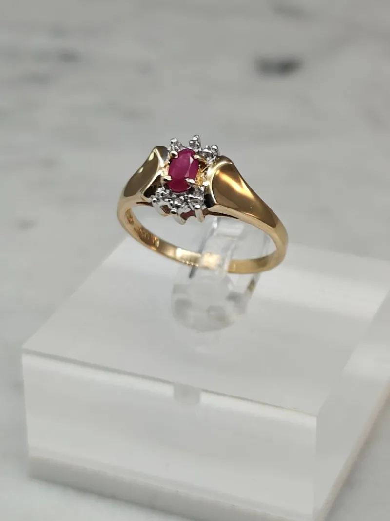 Pamono Vintage Ruby Gold Ring with Diamonds, 1946