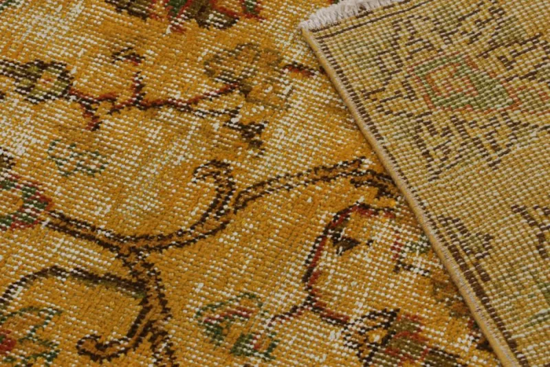 Hot Pamono Vintage Rug with Geometric Patterns by Zeki Müren