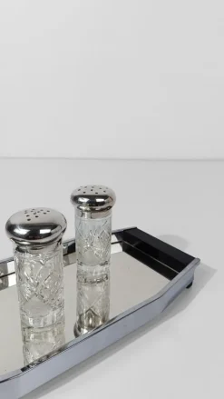 Pamono Vintage Salt and Pepper Cruet Set in Cut Crystal Glass and Silver Plated, 1960s, Set of 2><noscript><img width=