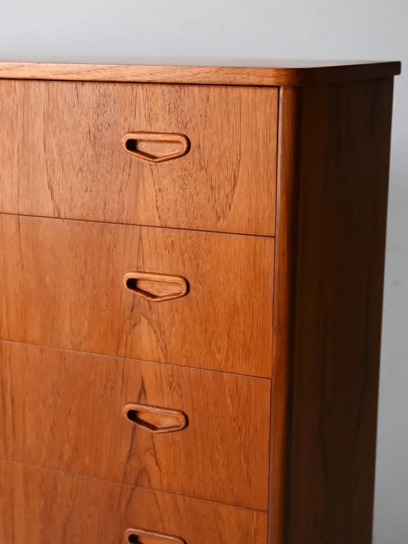 Pamono Vintage Scandinavian Flamed Teak Chest of Drawers, 1950s> Dressers, Commodes & Chests
