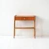 Pamono Vintage Scandinavian Nightstand with Shelf and Slanted Legs, 1950s> Nightstands