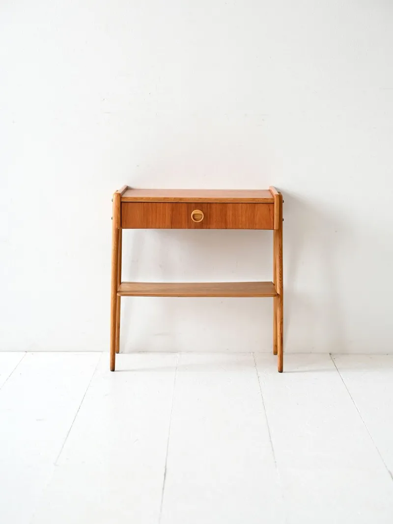 Pamono Vintage Scandinavian Nightstand with Shelf and Slanted Legs, 1950s> Nightstands