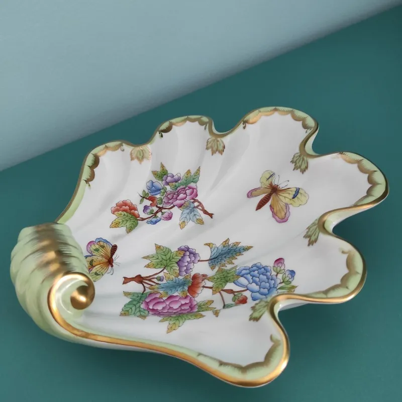 Pamono Vintage Shell Plate from Herend, 1970s> Serving Dishes