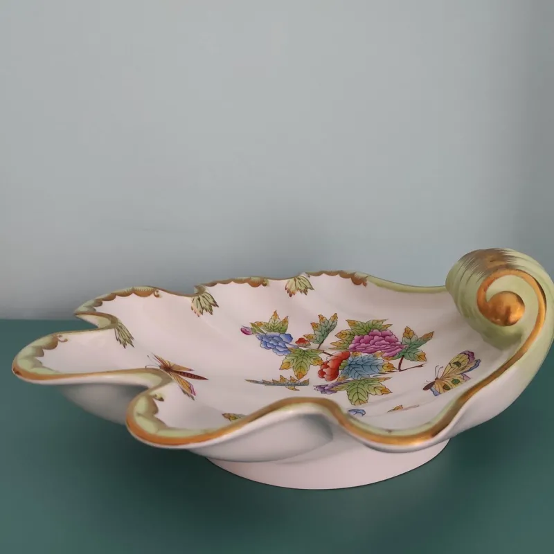 Pamono Vintage Shell Plate from Herend, 1970s> Serving Dishes