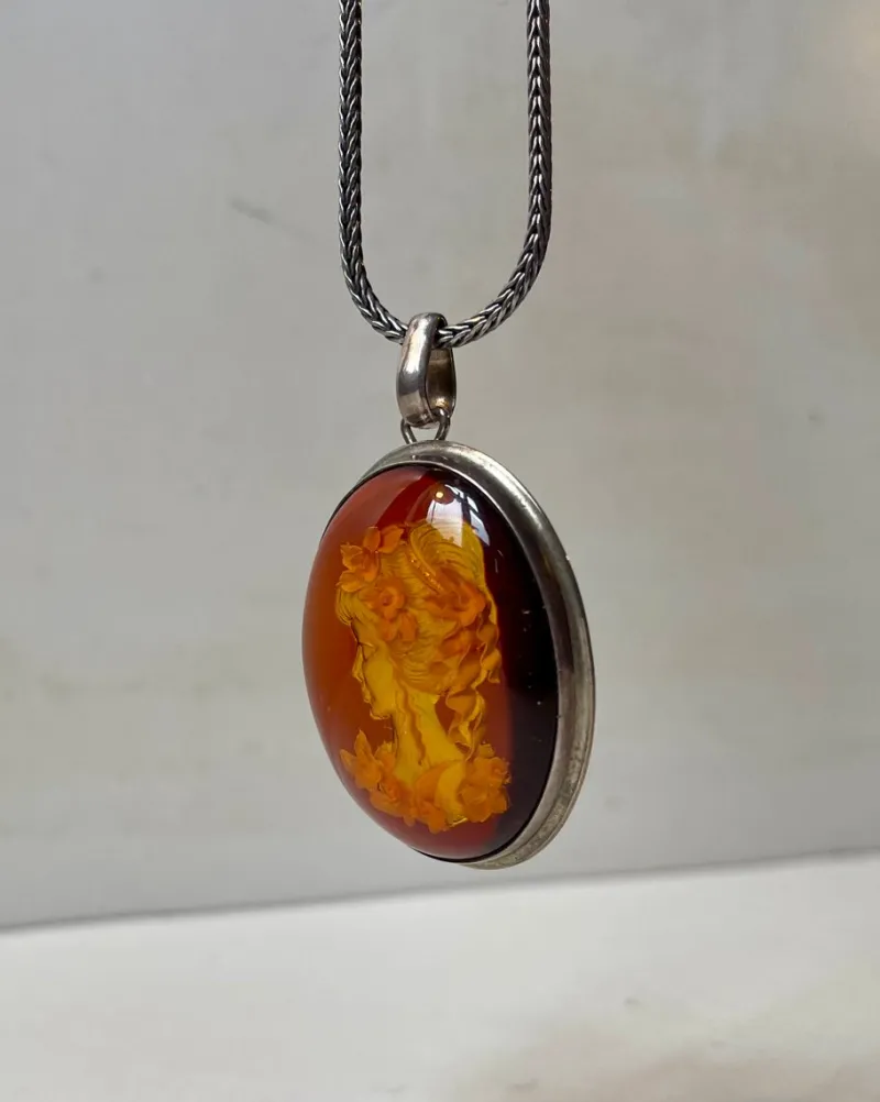 New Pamono Vintage Silver Pendant Necklace with Reverse Amber Cameo, 1970s, Set of 2