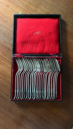 Online Pamono Vintage Silver-Plated Cutlery Set from Christofle, 1980s