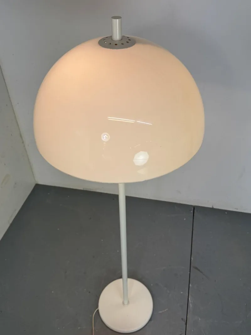 New Pamono Vintage Space Age Modernist White Mushroom Shape Floor Lamp from Dijkstra Lampen, 1970s