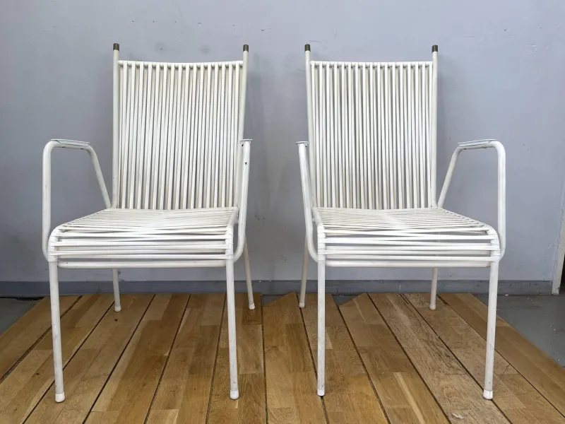 Pamono Vintage Spaghetti Garden Chairs in White in the style of Mauser, 1960s, Set of 2> Garden Seating