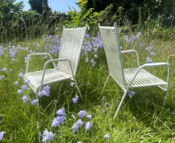 Pamono Vintage Spaghetti Garden Chairs in White in the style of Mauser, 1960s, Set of 2><noscript><img width=