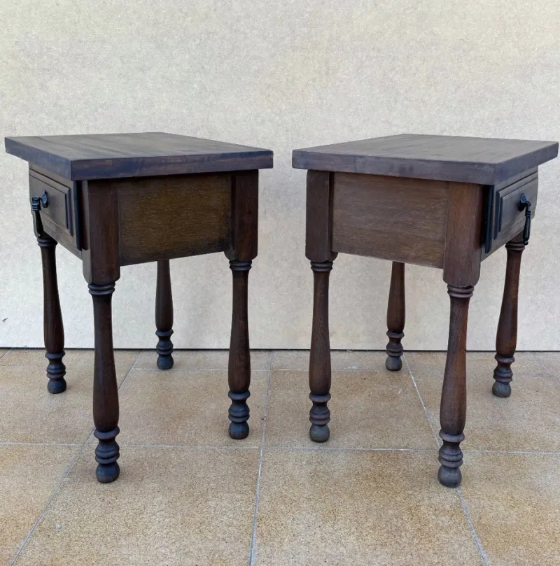 Pamono Vintage Spanish Bedside Tables with Drawer, 1940, Set of 2> Nightstands