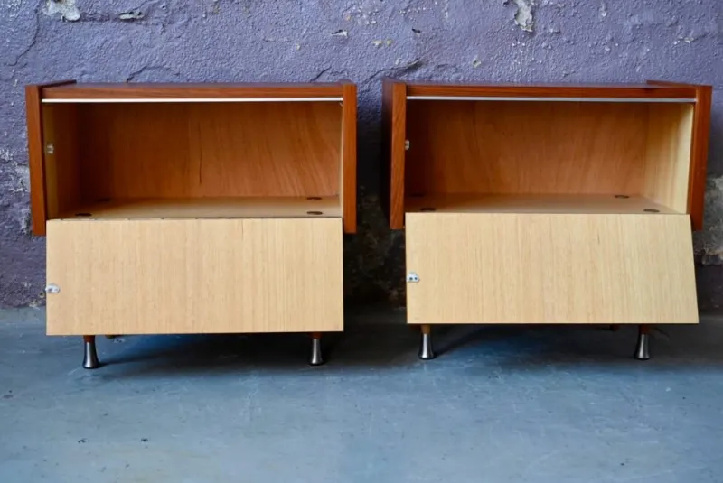 Pamono Vintage Style Scandinavian Bedside Tables or Nightstands, 1970s, Set of 2> Nightstands