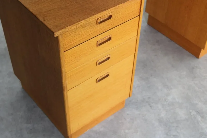 Sale Pamono Vintage Swedish Oak Desk, 1960s