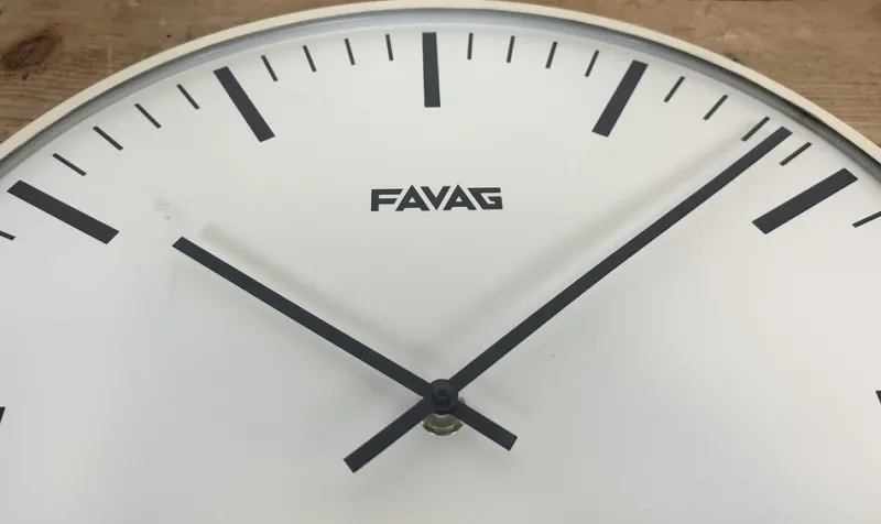Hot Pamono Vintage Swiss Beige Wall Clock from Favag, 1970s