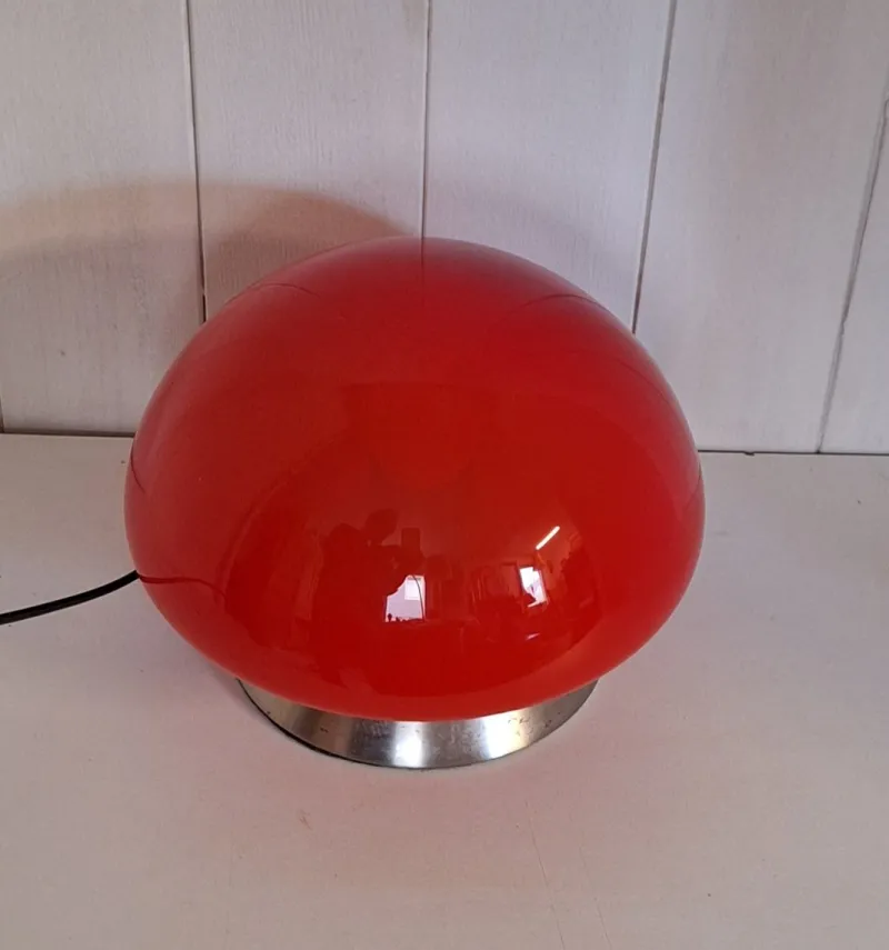 Pamono Vintage Table Lamp with Metal Base, Touch Sensor and Red Glass Shade, 2010s