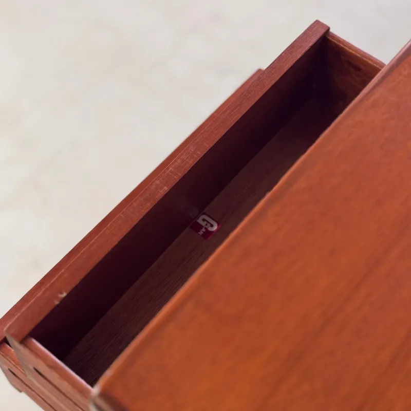 Pamono Vintage Teak Fresco Dresser by Viktor Wilkins for G-Plan, 1960s> Dressers, Commodes & Chests