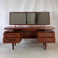 Pamono Vintage Teak Fresco Dresser by Viktor Wilkins for G-Plan, 1960s><noscript><img width=