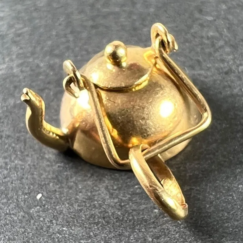 Pamono Vintage Teapot 18k Yellow Gold Charm Pendant, 1960s> Necklaces