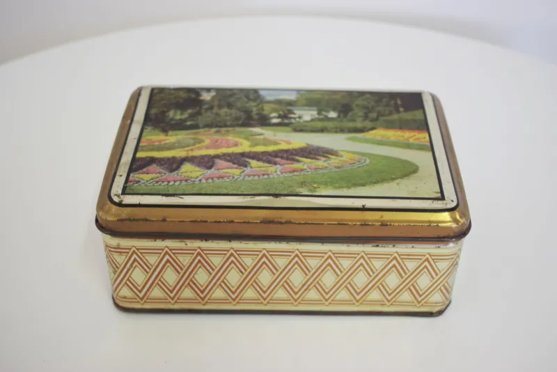 Pamono Vintage Tin Boxes from Industria Ligure Lombarda SRL, 19​​60s, Set of 3> Trunks Crates & Baskets