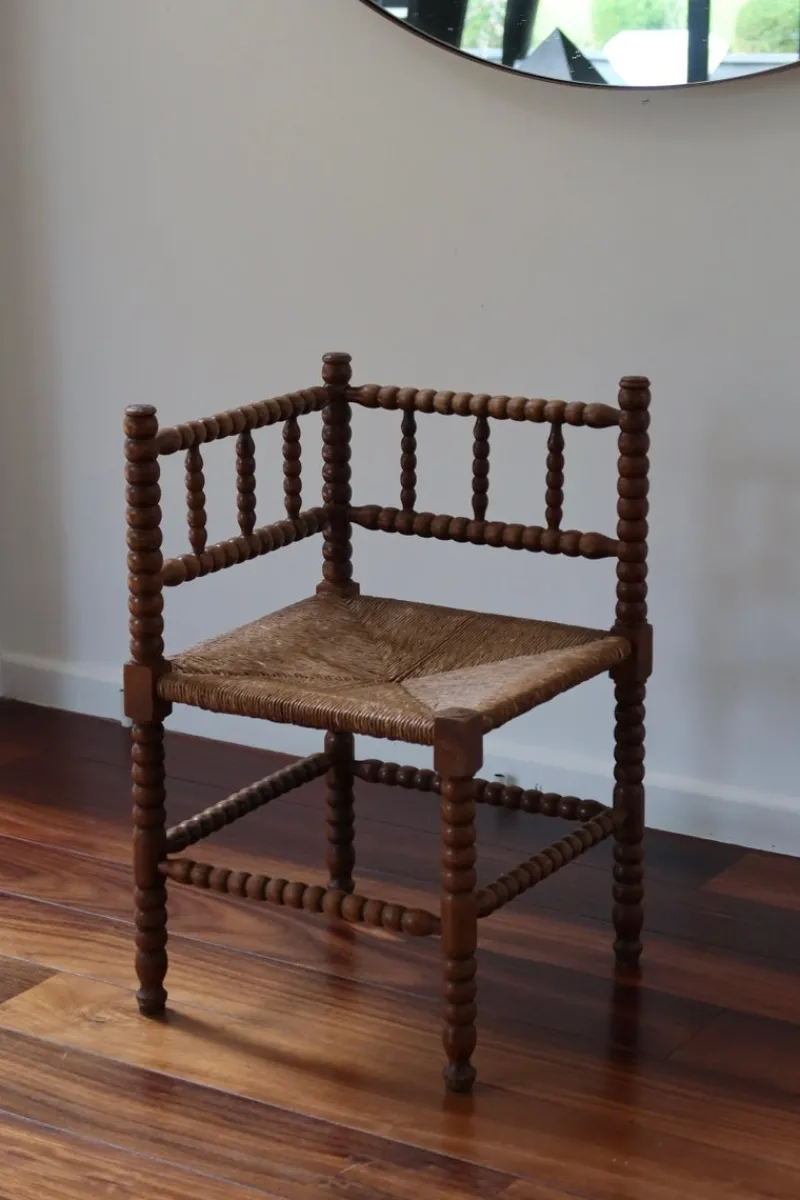 Pamono Vintage Turned Wood Corner Chair, 1950s> Side Chairs & Dining Chairs