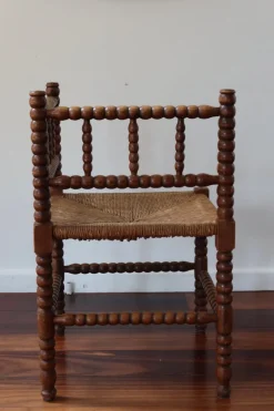 Pamono Vintage Turned Wood Corner Chair, 1950s><noscript><img width=