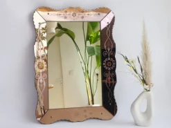 Pamono Vintage Venetian Rectangular Rose Wall Mirror with Floral Details and Cut Glass, Italy, 1960s> Mirrors