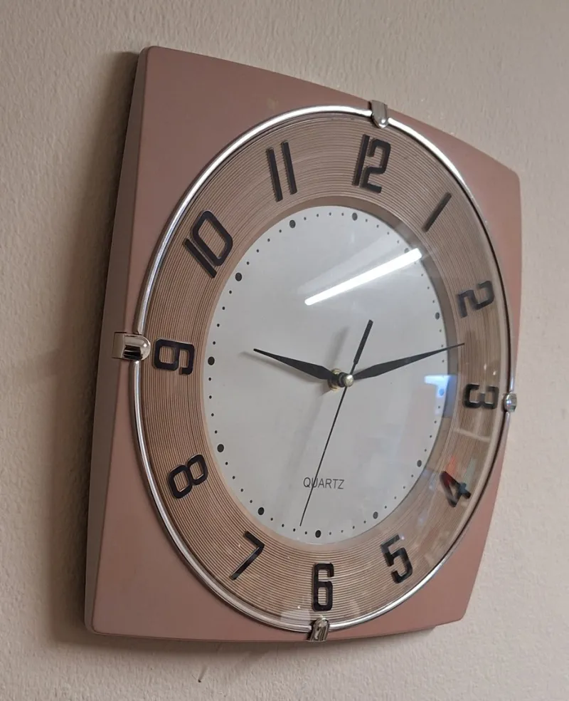 Sale Pamono Vintage Wall Clock with Beige Plastic Case by Glunz, 1990s