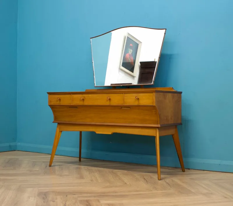 Pamono Vintage Walnut Dressing Table by Alfred Cox for Heals, 1960s> Dressing Tables
