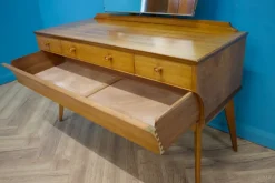 Pamono Vintage Walnut Dressing Table by Alfred Cox for Heals, 1960s><noscript><img width=
