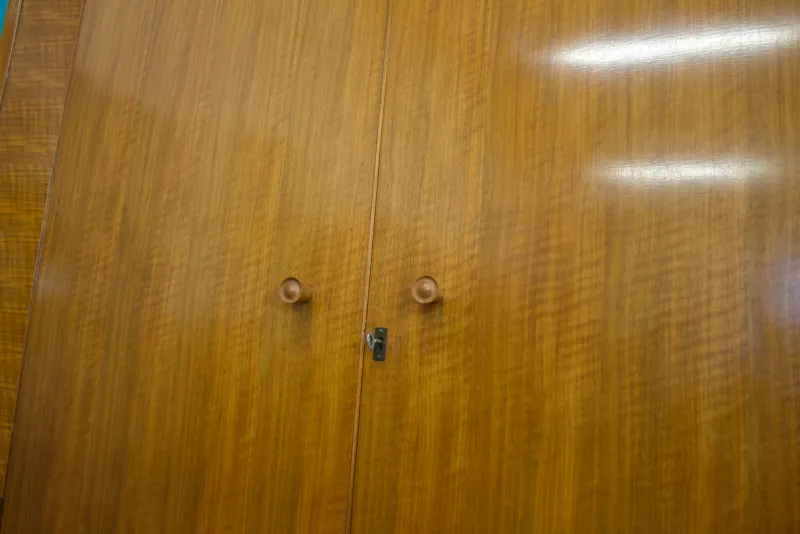 Pamono Vintage Walnut Wardrobe by Alfred Cox for Heals, 1950s> Cabinets & Wardrobes
