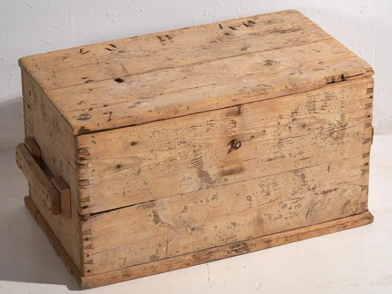 New Pamono Vintage Washed Wood Trunk, 1920