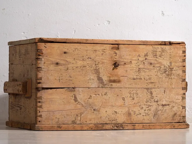 New Pamono Vintage Washed Wood Trunk, 1920
