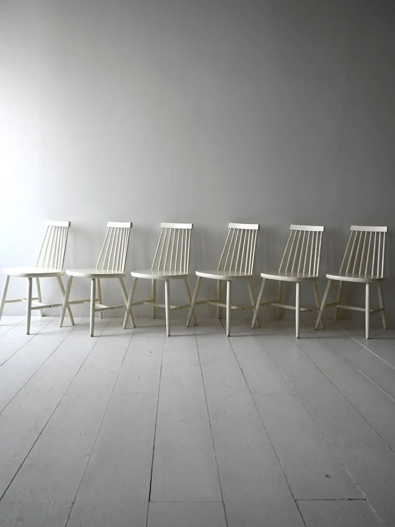 Pamono Vintage White Pinstolar Chairs, 1960s, Set of 6> Garden Seating