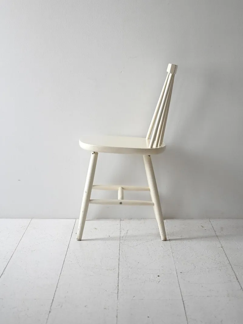 Pamono Vintage White Pinstolar Chairs, 1960s, Set of 6> Garden Seating